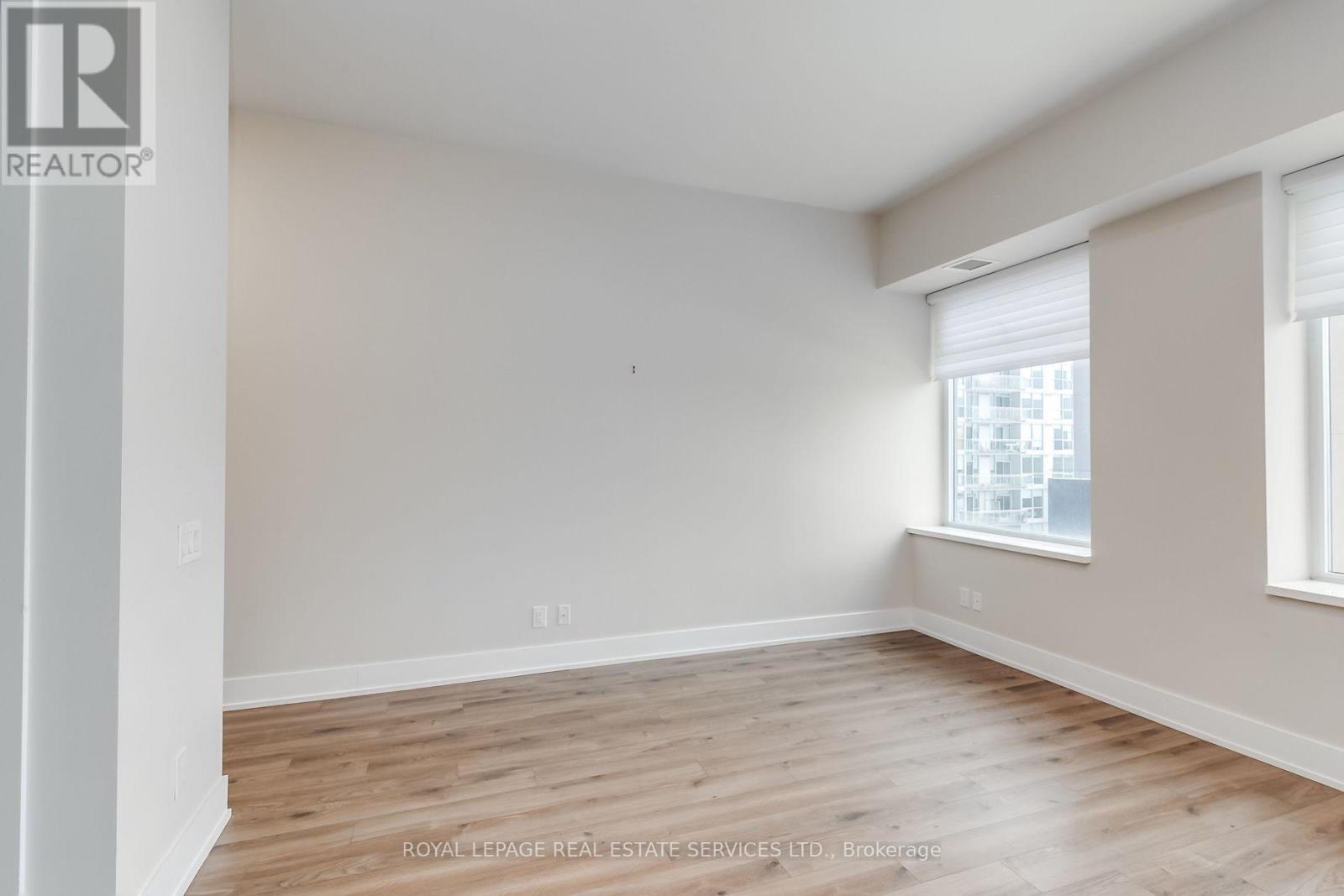 516 - 111 St Clair Avenue W, Toronto, Ontario  M4V 1N5 - Photo 10 - C12699156