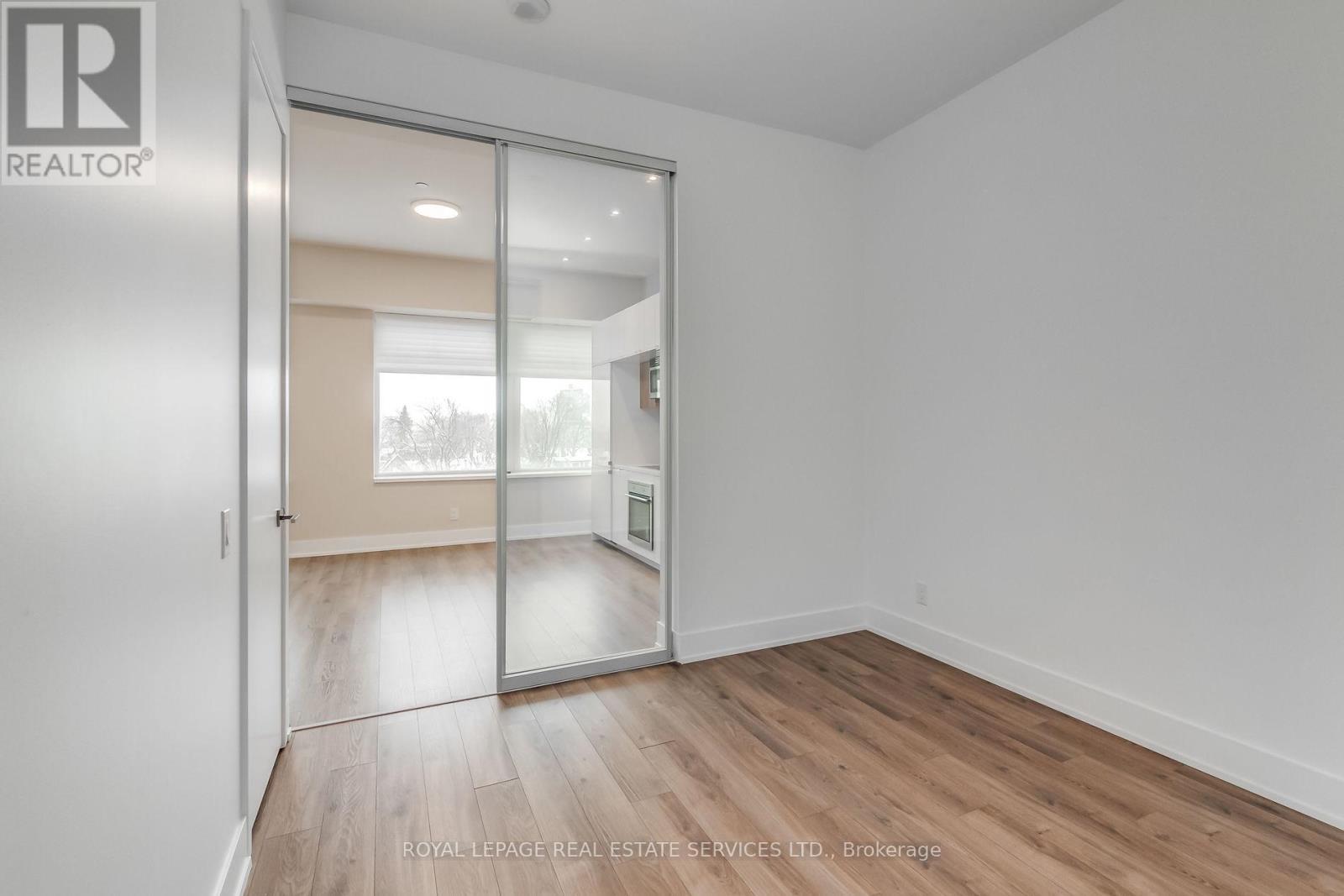 516 - 111 St Clair Avenue W, Toronto, Ontario  M4V 1N5 - Photo 11 - C12699156