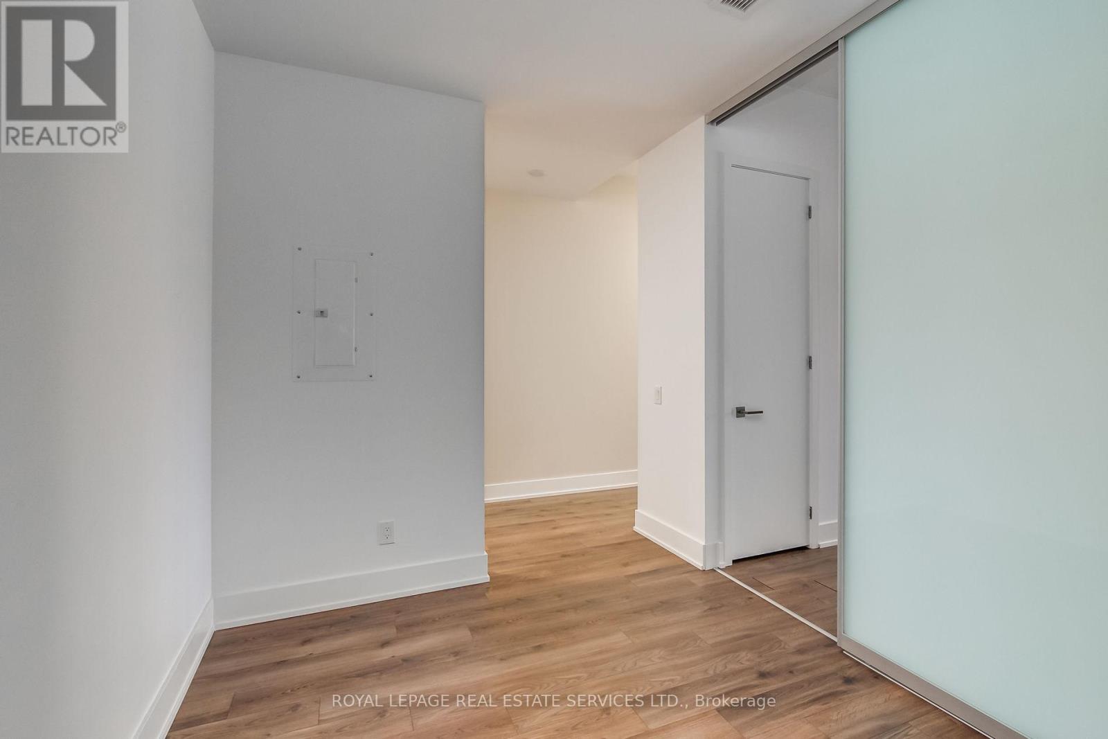 516 - 111 St Clair Avenue W, Toronto, Ontario  M4V 1N5 - Photo 15 - C12699156