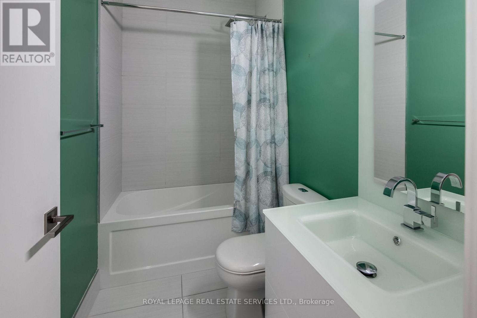 516 - 111 St Clair Avenue W, Toronto, Ontario  M4V 1N5 - Photo 18 - C12699156