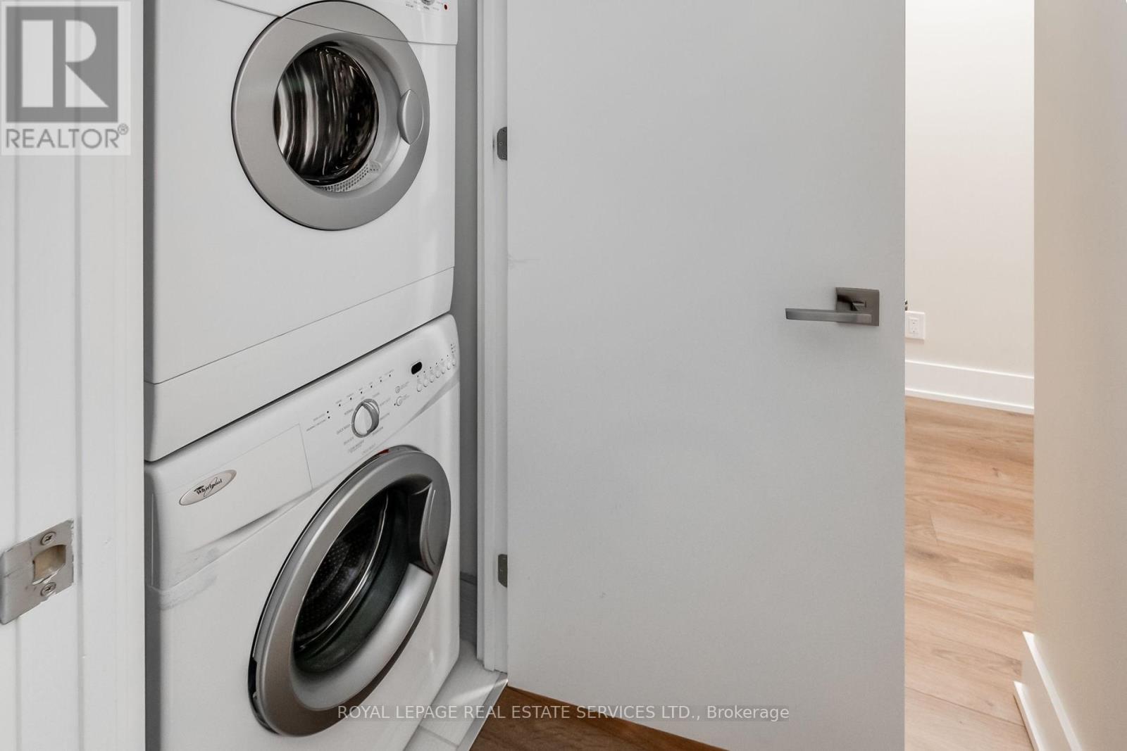 516 - 111 St Clair Avenue W, Toronto, Ontario  M4V 1N5 - Photo 20 - C12699156