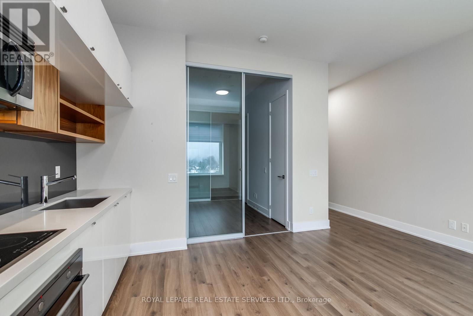 516 - 111 St Clair Avenue W, Toronto, Ontario  M4V 1N5 - Photo 8 - C12699156