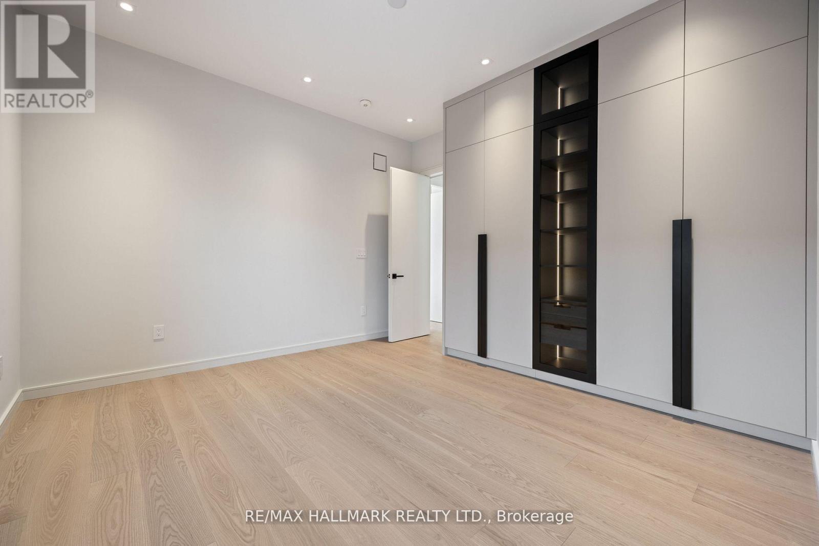 652 Bedford Park Avenue, Toronto, Ontario  M5M 1K4 - Photo 29 - C12699176