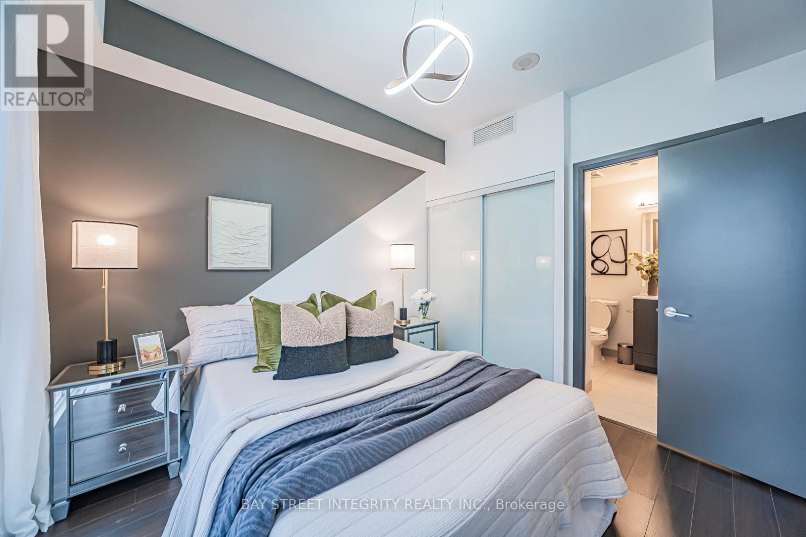 2002 - 55 Ann O'reilly Road, Toronto, Ontario  M2J 0E1 - Photo 17 - C12699236