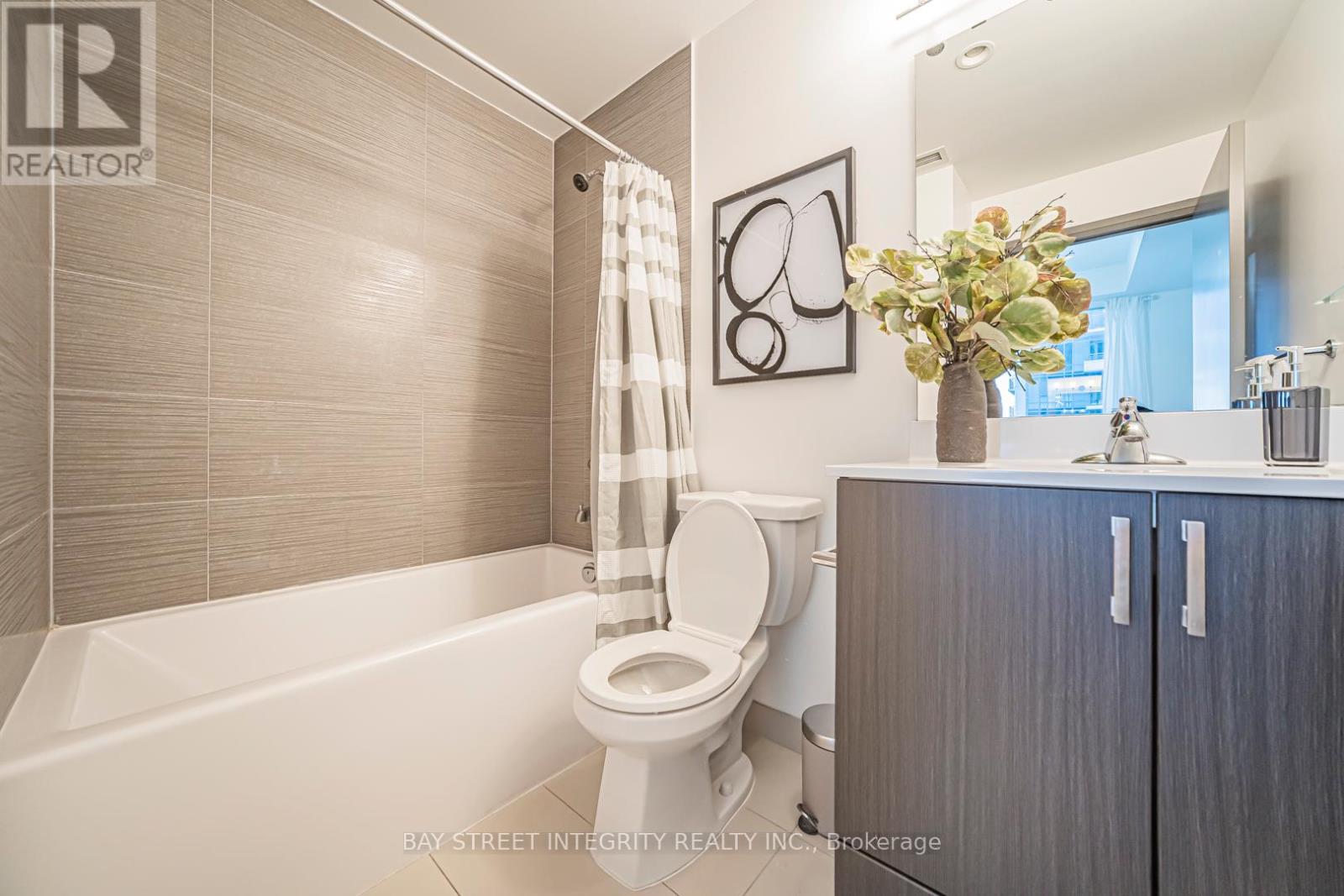 2002 - 55 Ann O'reilly Road, Toronto, Ontario  M2J 0E1 - Photo 18 - C12699236