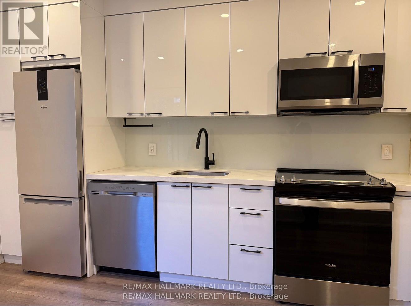 Main - 13 Brookfield Street, Toronto, Ontario  M6J 3A8 - Photo 4 - C12699266