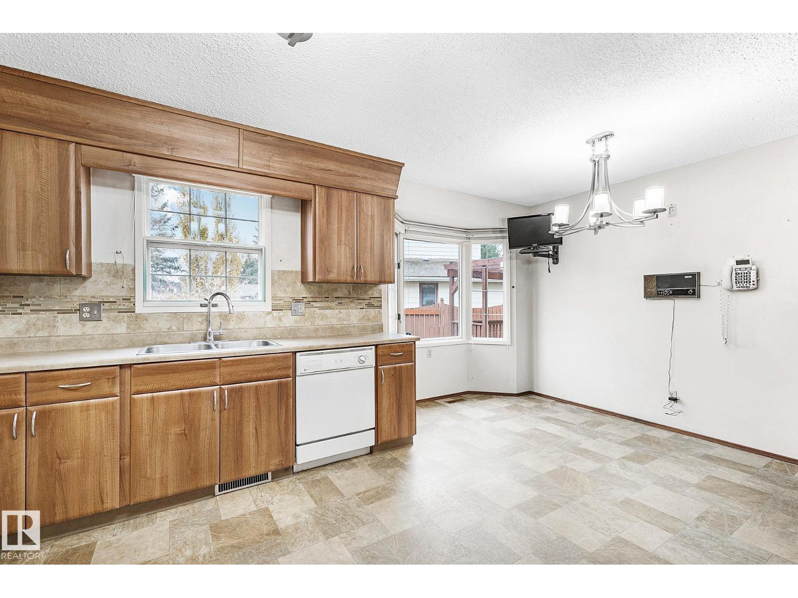 186 Willow Wy Nw, Edmonton, Alberta  T5T 1C8 - Photo 7 - E4470105