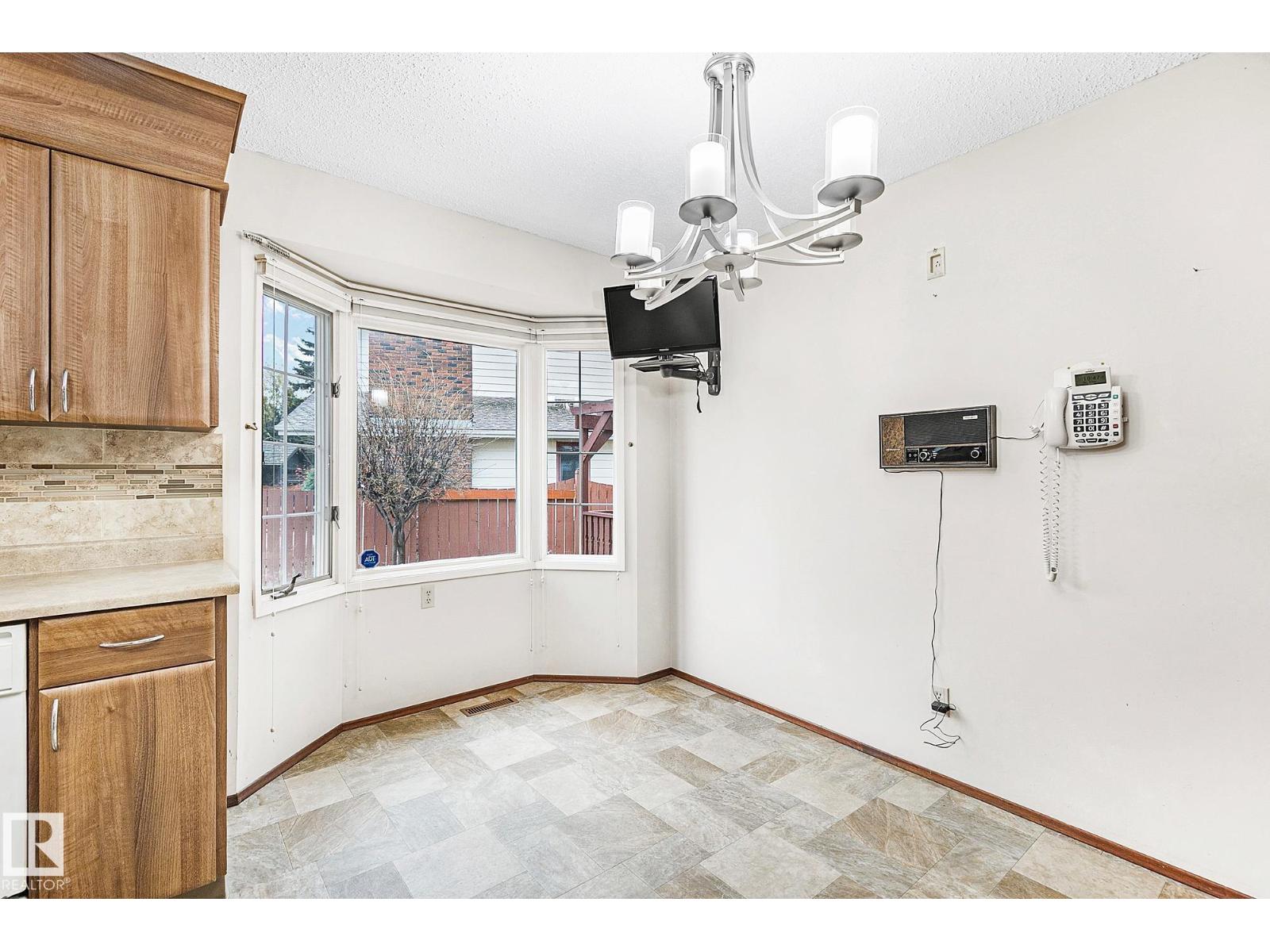 186 Willow Wy Nw, Edmonton, Alberta  T5T 1C8 - Photo 9 - E4470105