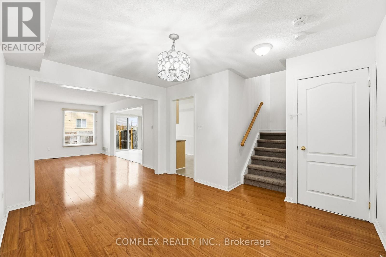 16 Barkdale Way, Whitby, Ontario  L1N 0E9 - Photo 11 - E12699018