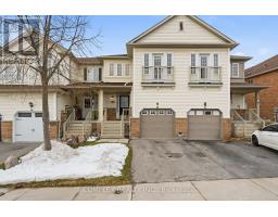 16 BARKDALE WAY, Whitby, Ontario