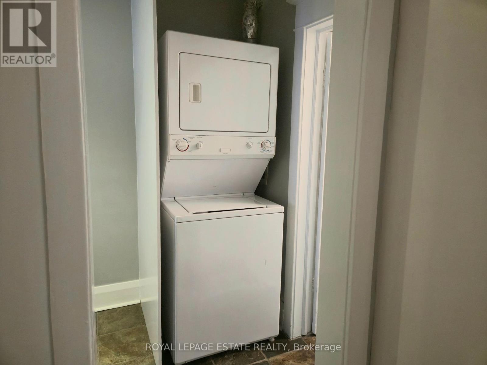 Upper Level - 265 Willow Avenue, Toronto, Ontario  M4E 3K6 - Photo 13 - E12699066