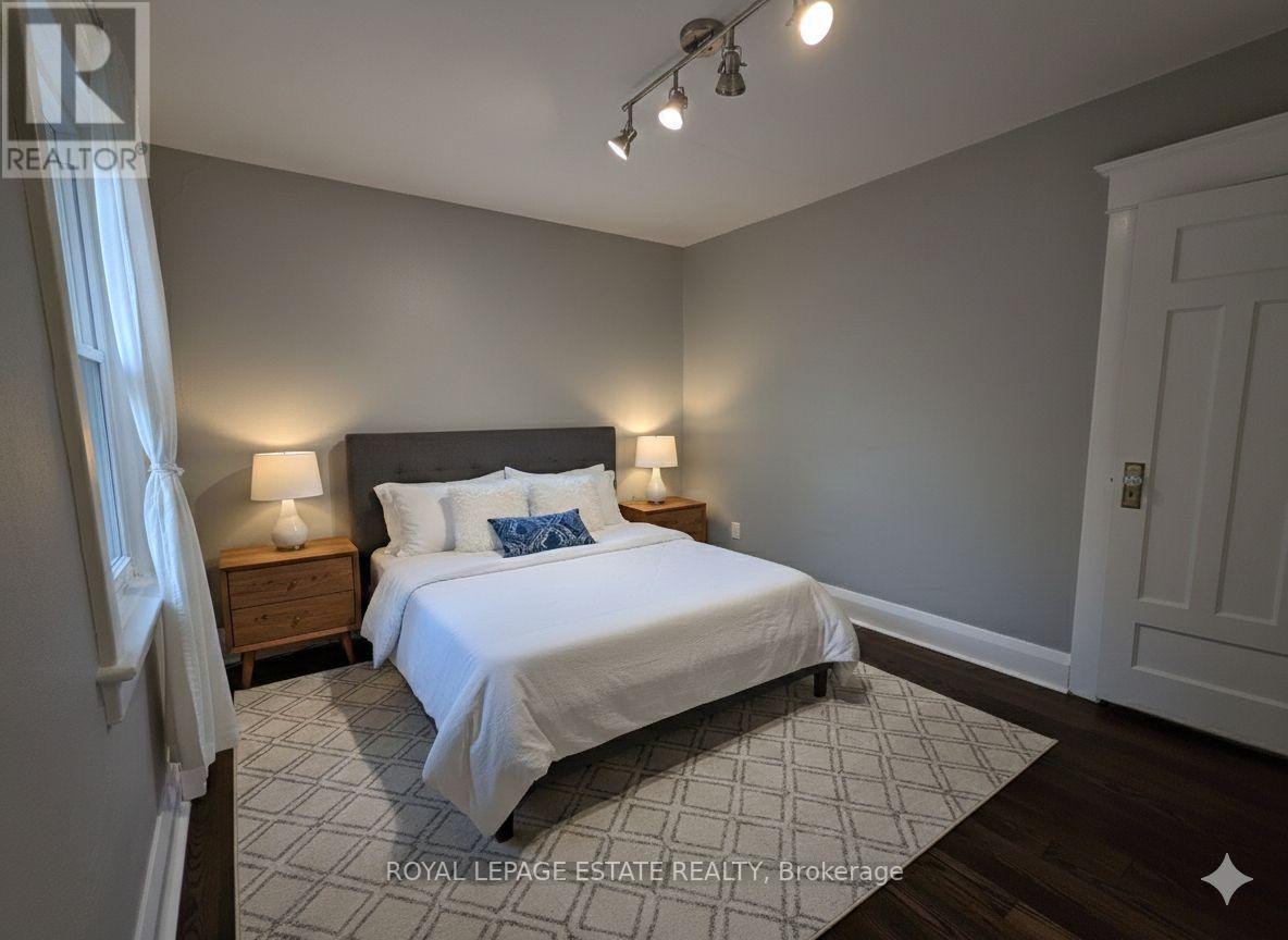 Upper Level - 265 Willow Avenue, Toronto, Ontario  M4E 3K6 - Photo 15 - E12699066