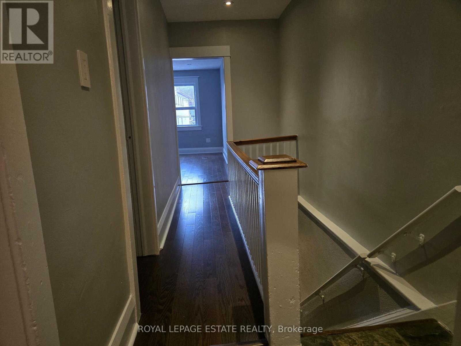 Upper Level - 265 Willow Avenue, Toronto, Ontario  M4E 3K6 - Photo 21 - E12699066