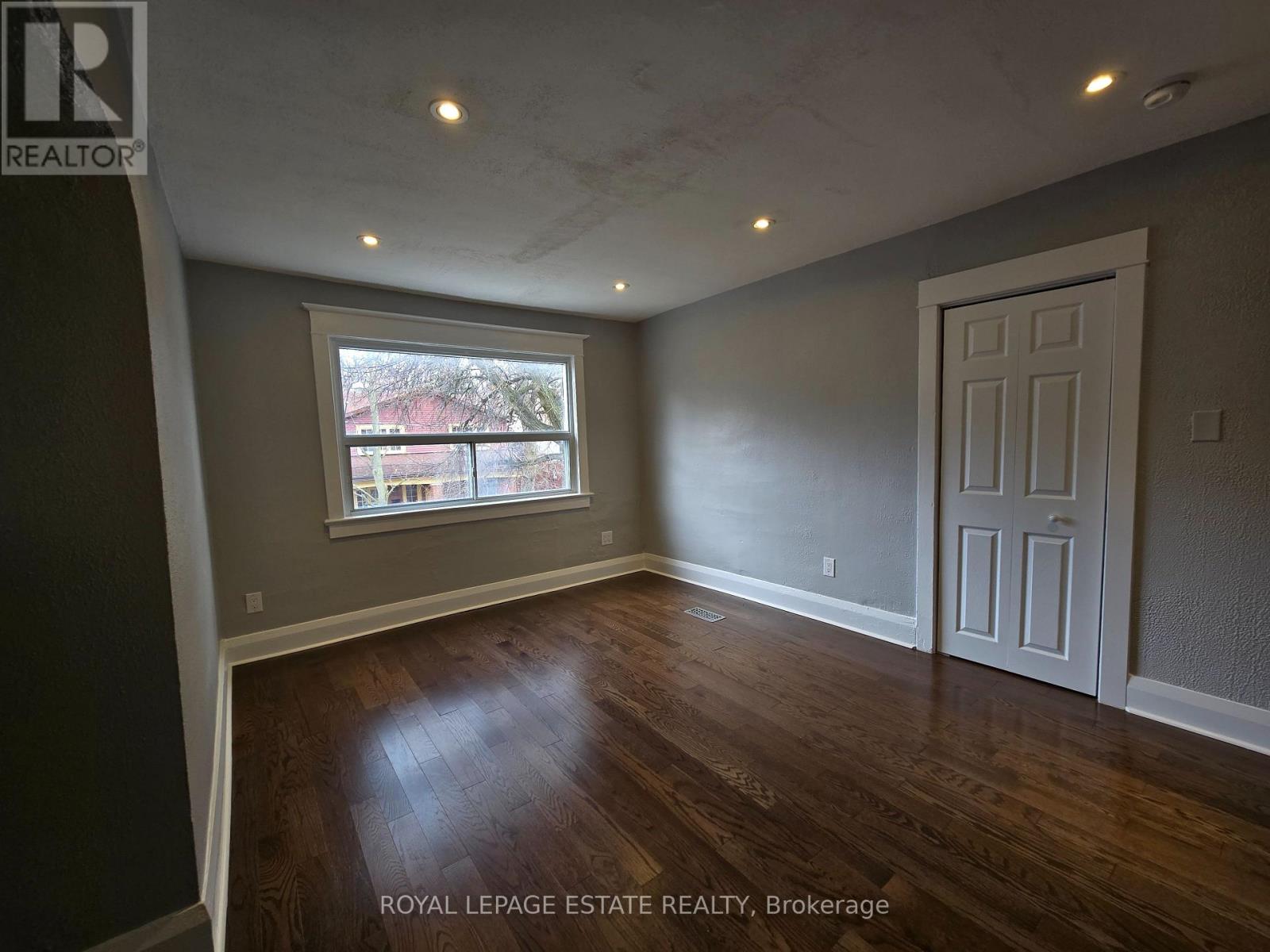 Upper Level - 265 Willow Avenue, Toronto, Ontario  M4E 3K6 - Photo 6 - E12699066
