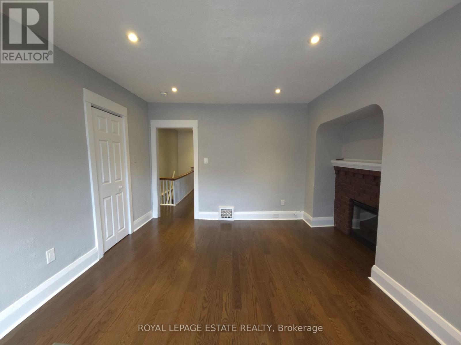 Upper Level - 265 Willow Avenue, Toronto, Ontario  M4E 3K6 - Photo 7 - E12699066