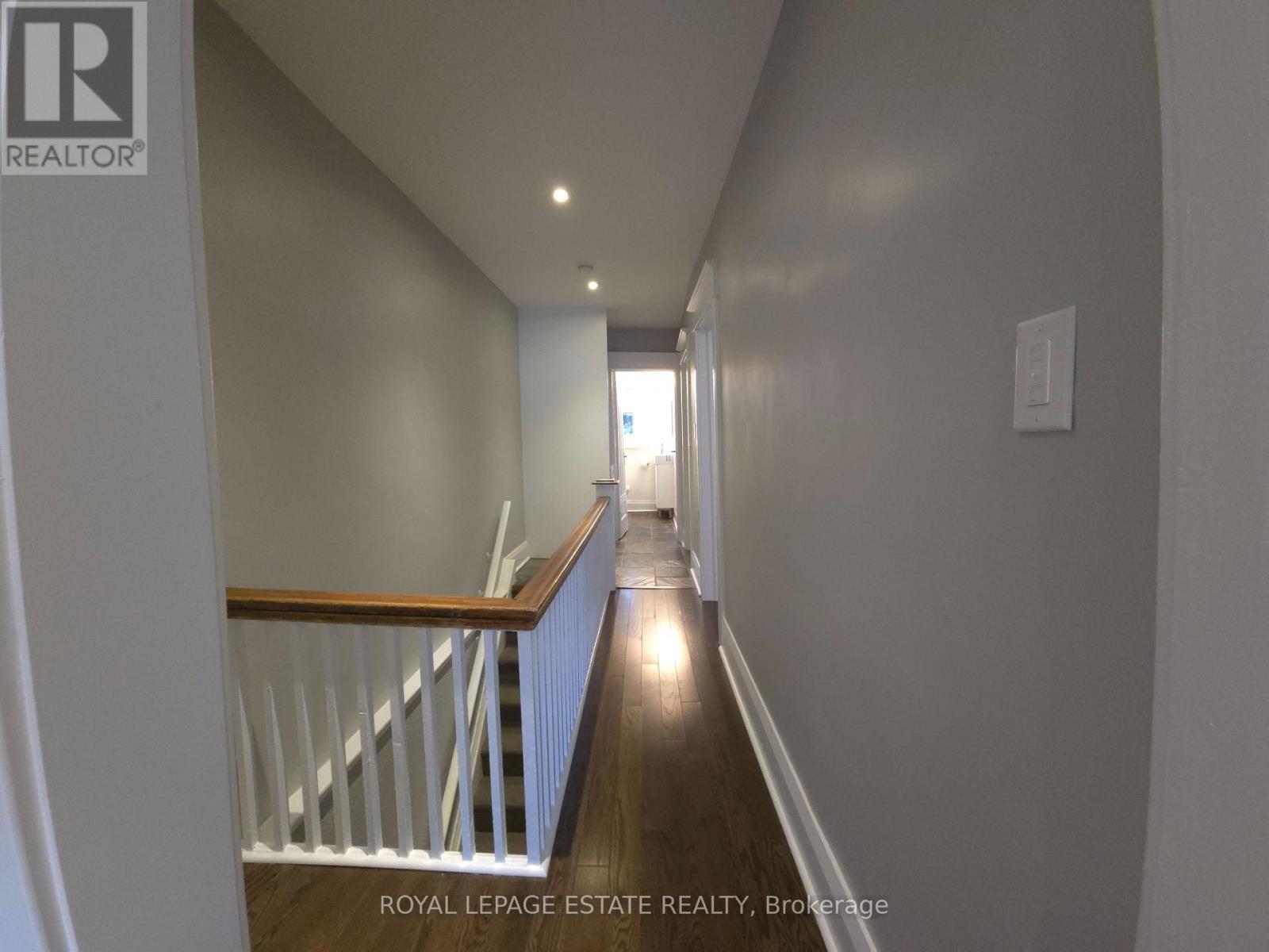 Upper Level - 265 Willow Avenue, Toronto, Ontario  M4E 3K6 - Photo 8 - E12699066