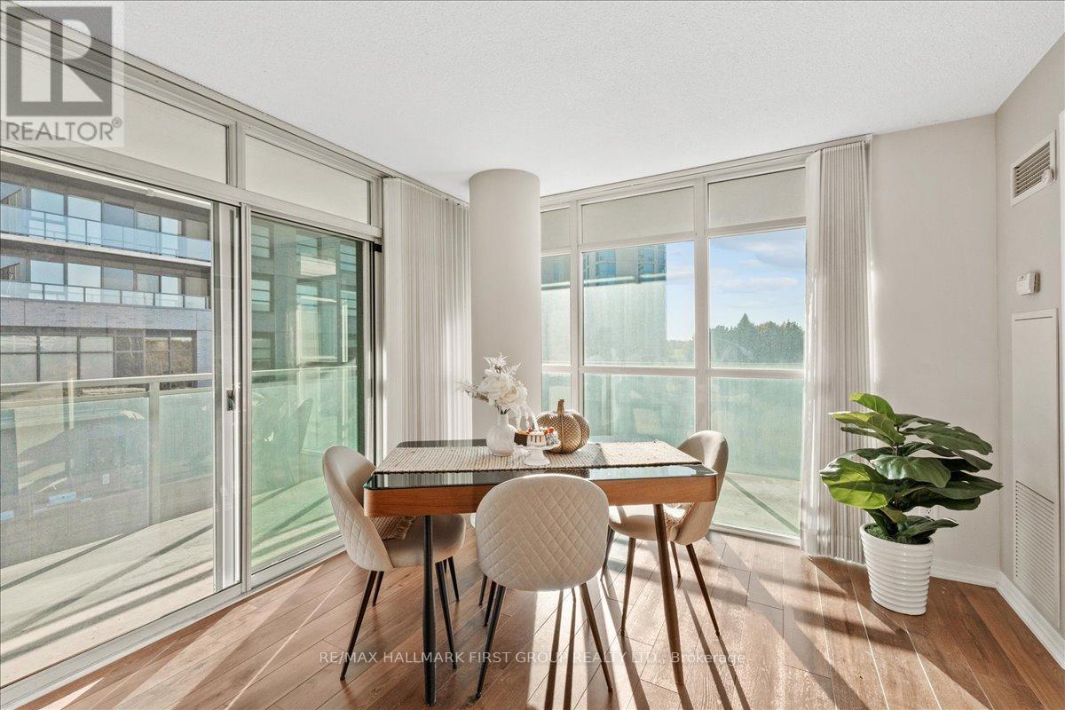 303 - 1600 Charles Street, Whitby, Ontario  L1N 0G4 - Photo 9 - E12699096