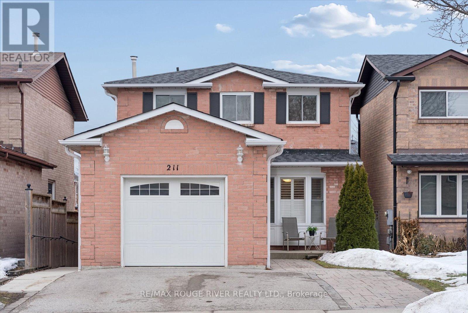 211 RAVENSCROFT ROAD, Ajax, Ontario