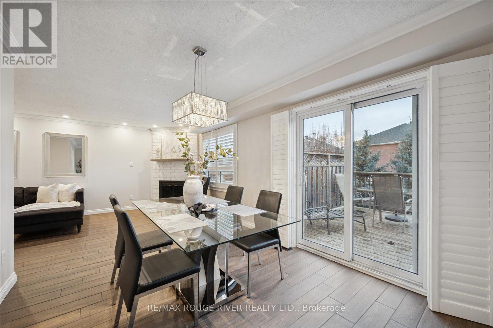 211 Ravenscroft Road, Ajax, Ontario  L1T 2T5 - Photo 10 - E12699148