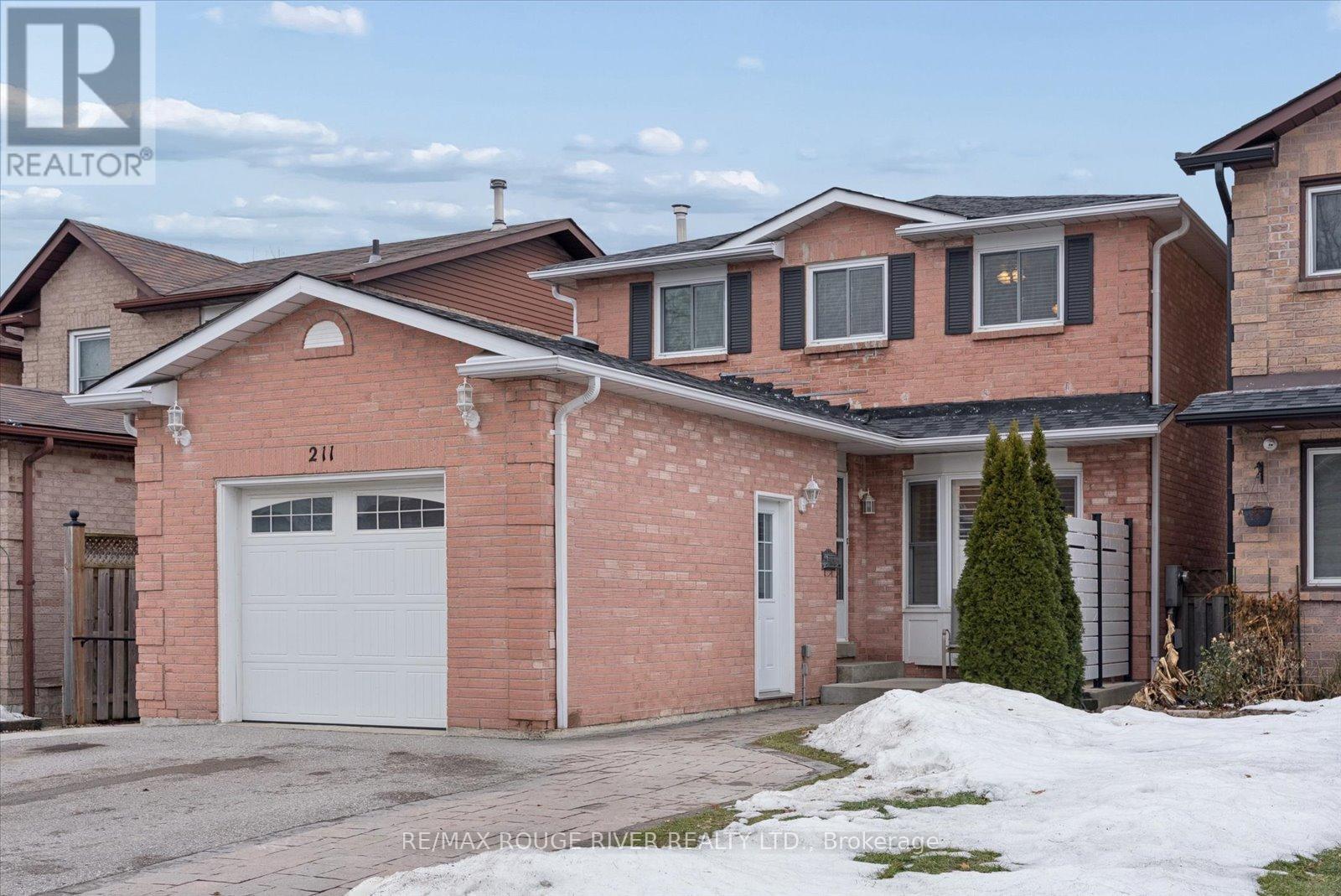 211 Ravenscroft Road, Ajax, Ontario  L1T 2T5 - Photo 2 - E12699148