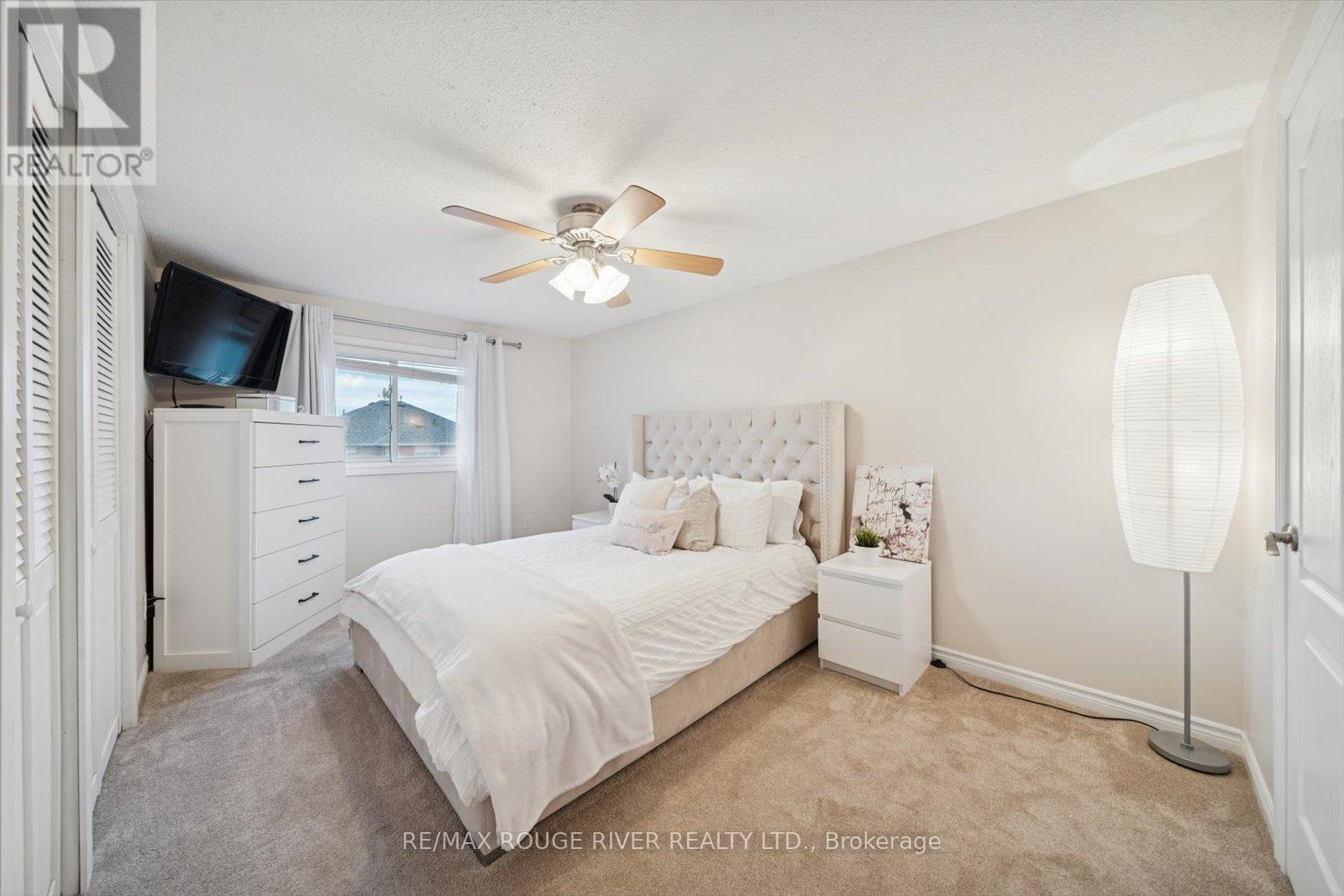 211 Ravenscroft Road, Ajax, Ontario  L1T 2T5 - Photo 22 - E12699148