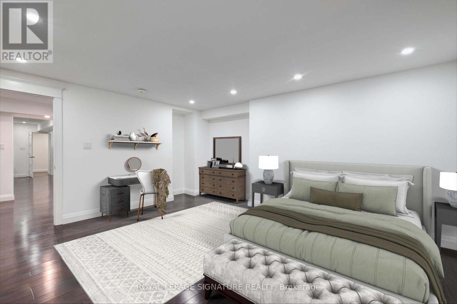 Lower - 36 Thyra Avenue, Toronto, Ontario  M4C 5G5 - Photo 11 - E12699256