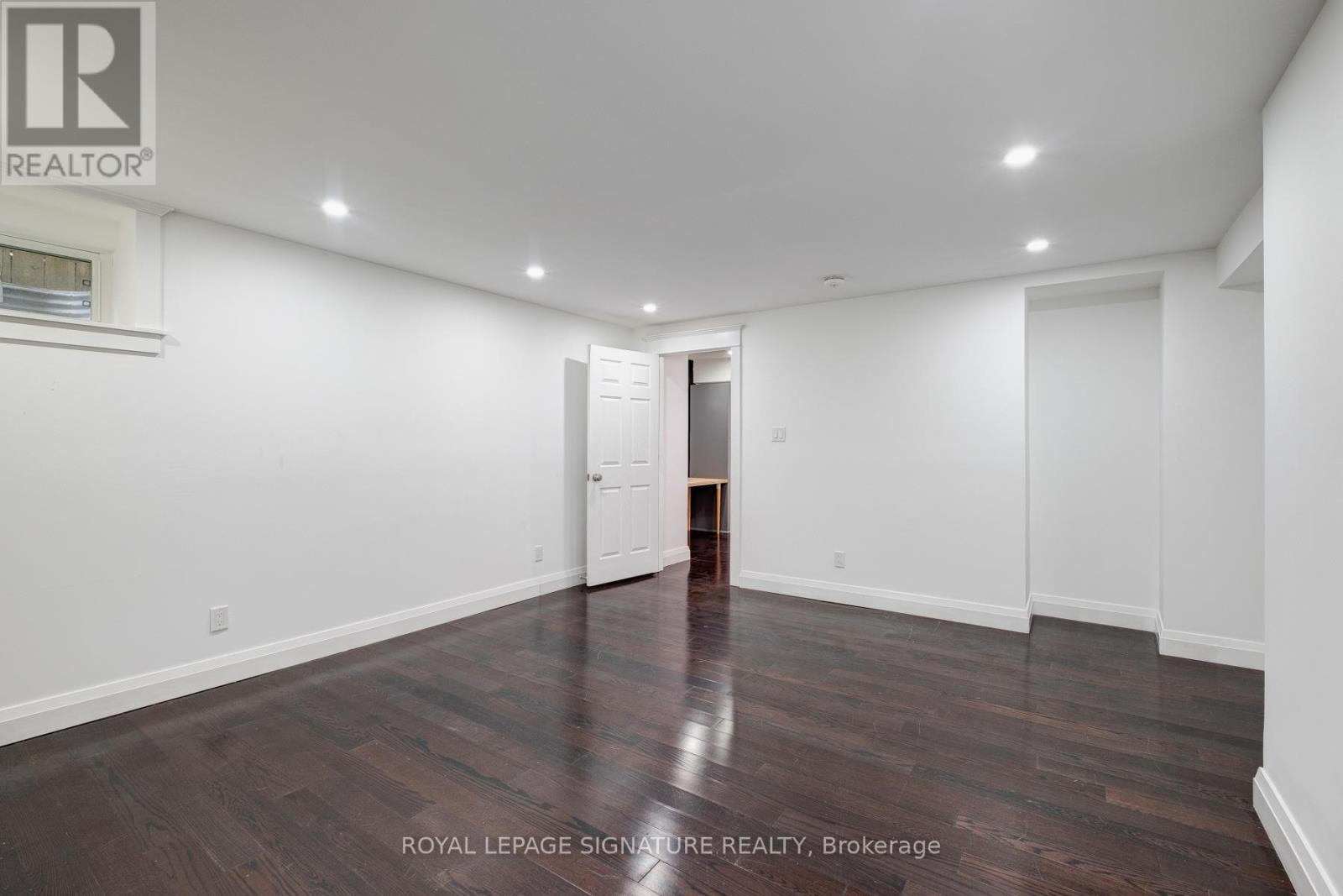 Lower - 36 Thyra Avenue, Toronto, Ontario  M4C 5G5 - Photo 14 - E12699256