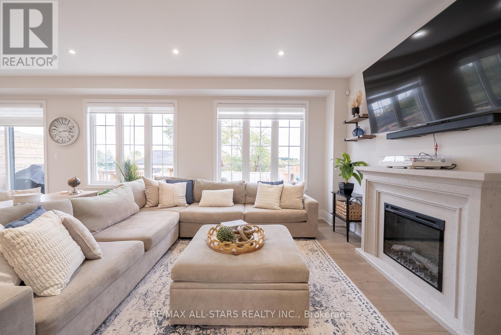 58 Boundary Boulevard, Whitchurch-Stouffville, Ontario  L4A 4W2 - Photo 20 - N12699006