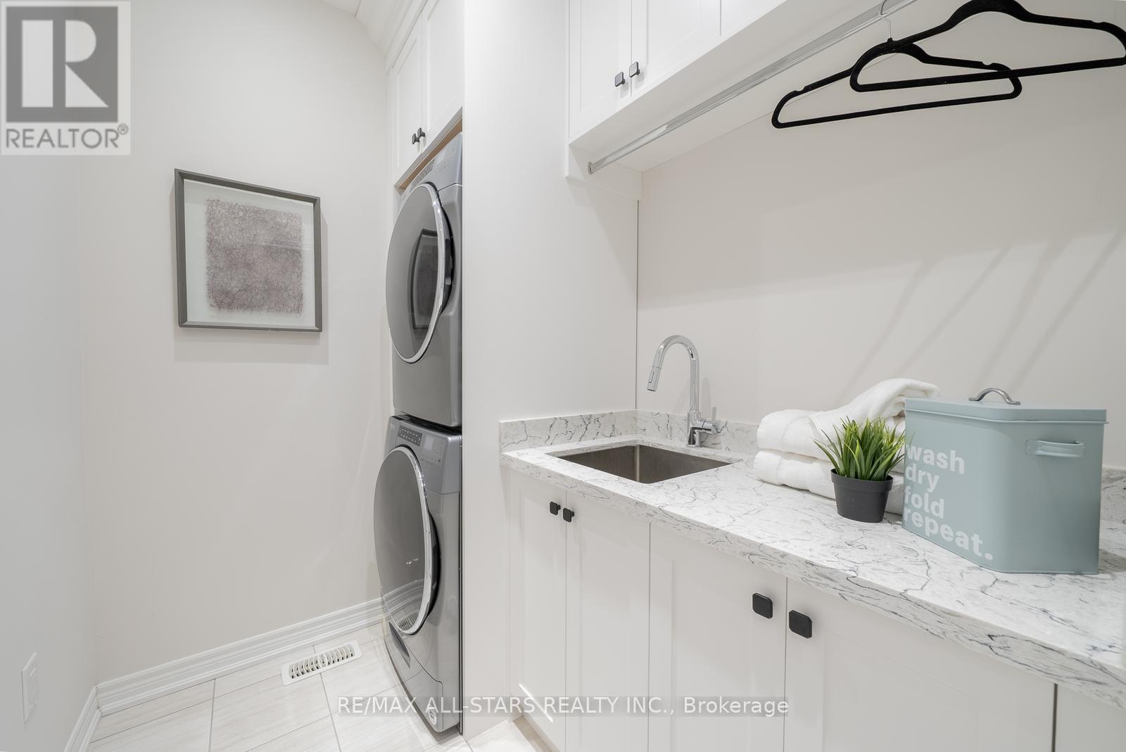 58 Boundary Boulevard, Whitchurch-Stouffville, Ontario  L4A 4W2 - Photo 39 - N12699006