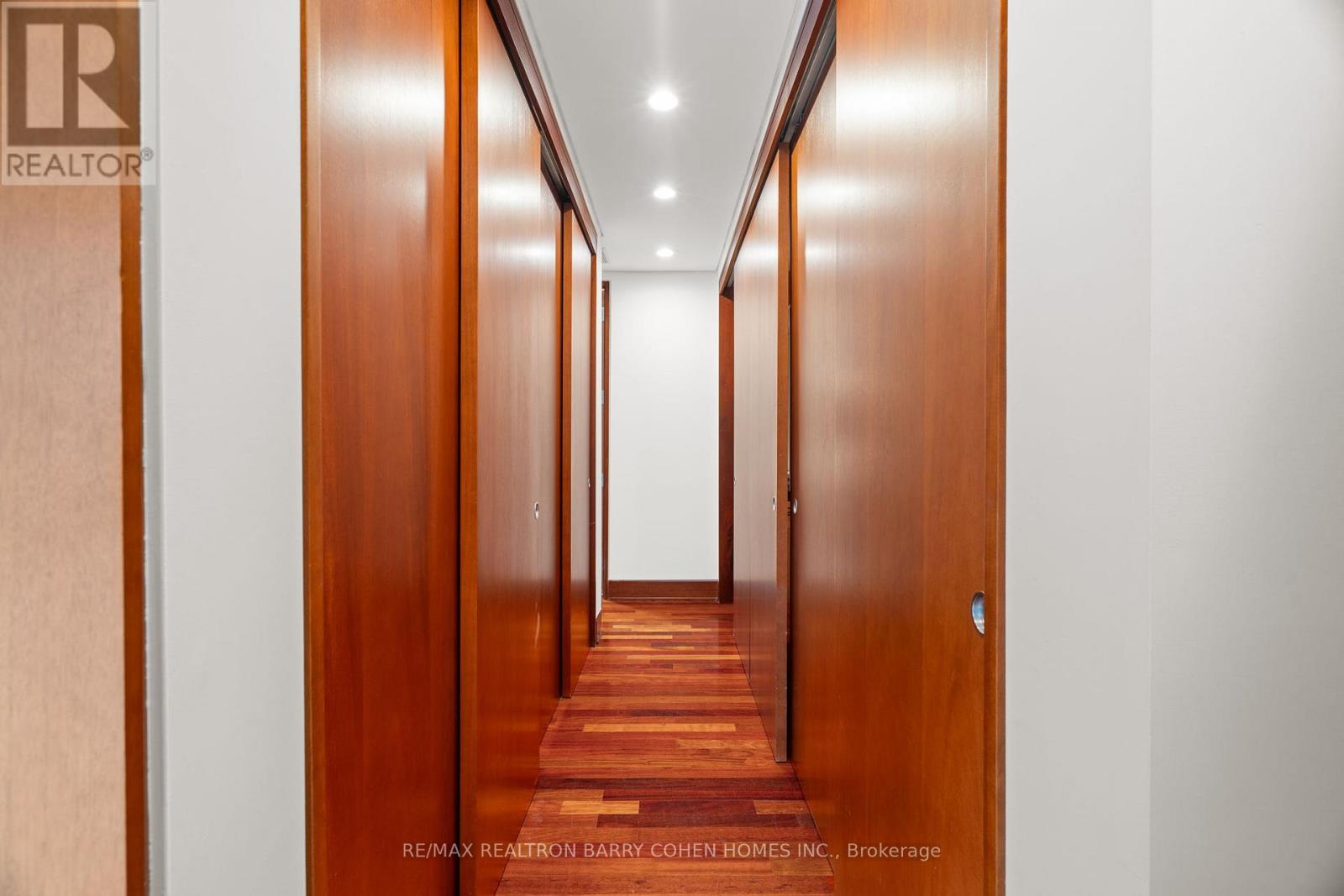 33 Fairway Heights Drive, Markham, Ontario  L3T 3A7 - Photo 17 - N12699012