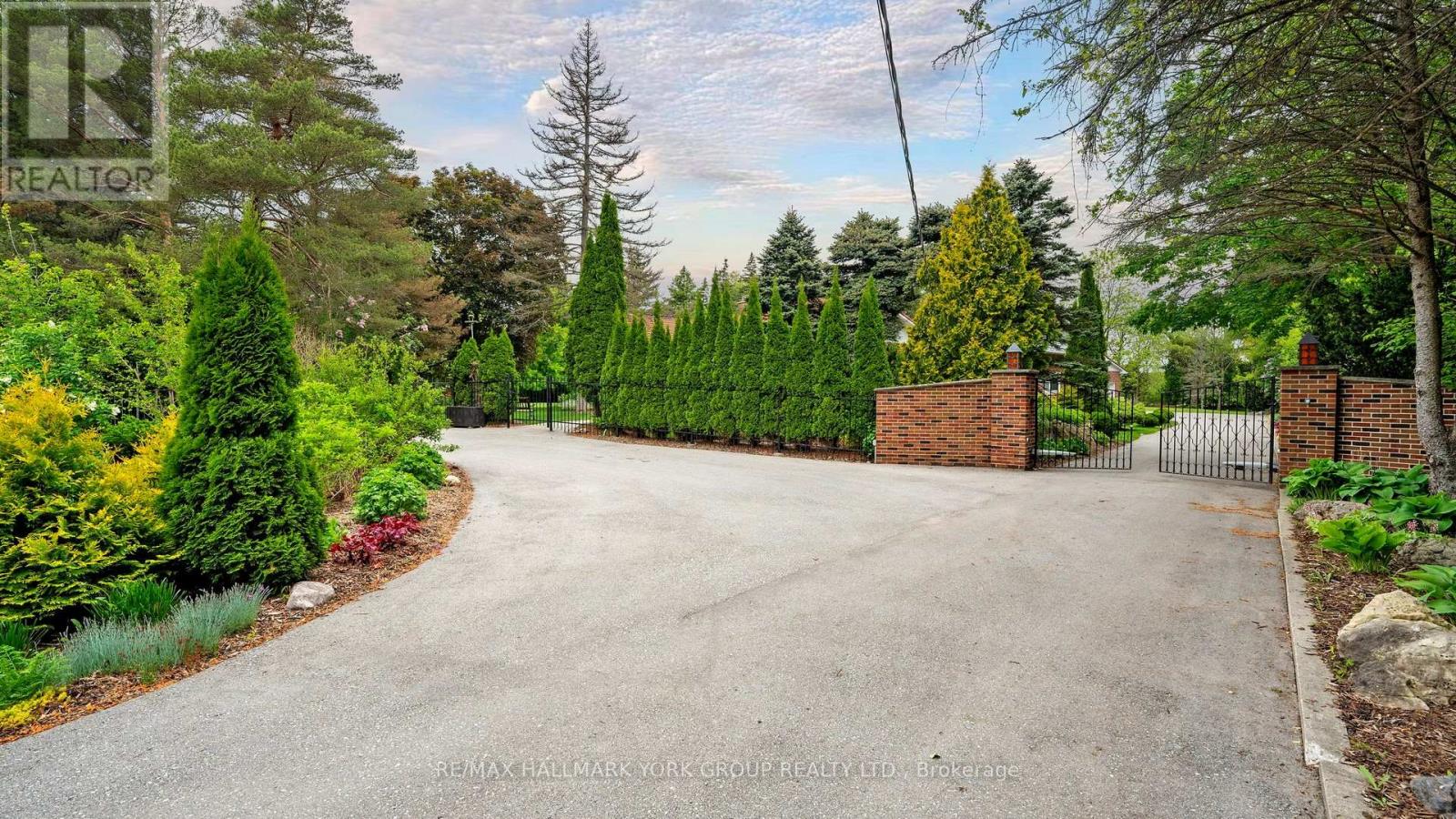 5024 Lloydtown-Aurora Road, King, Ontario  L7B 0E2 - Photo 2 - N12699024