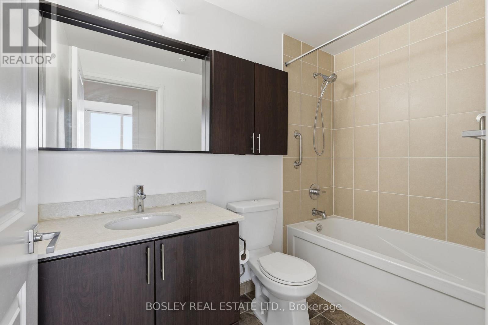 1509 - 75 North Park Road, Vaughan, Ontario  L4J 0H9 - Photo 10 - N12699070