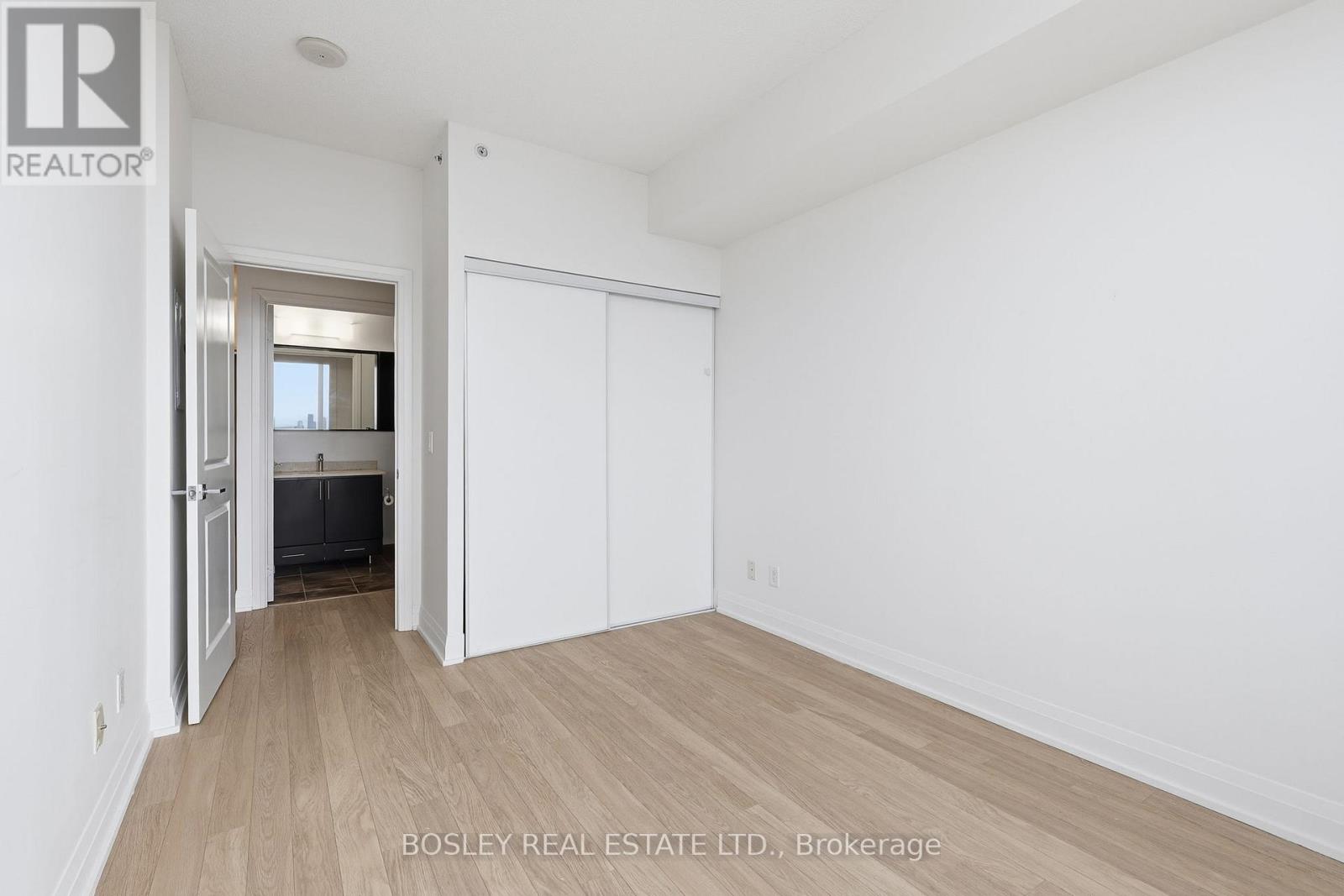 1509 - 75 North Park Road, Vaughan, Ontario  L4J 0H9 - Photo 13 - N12699070