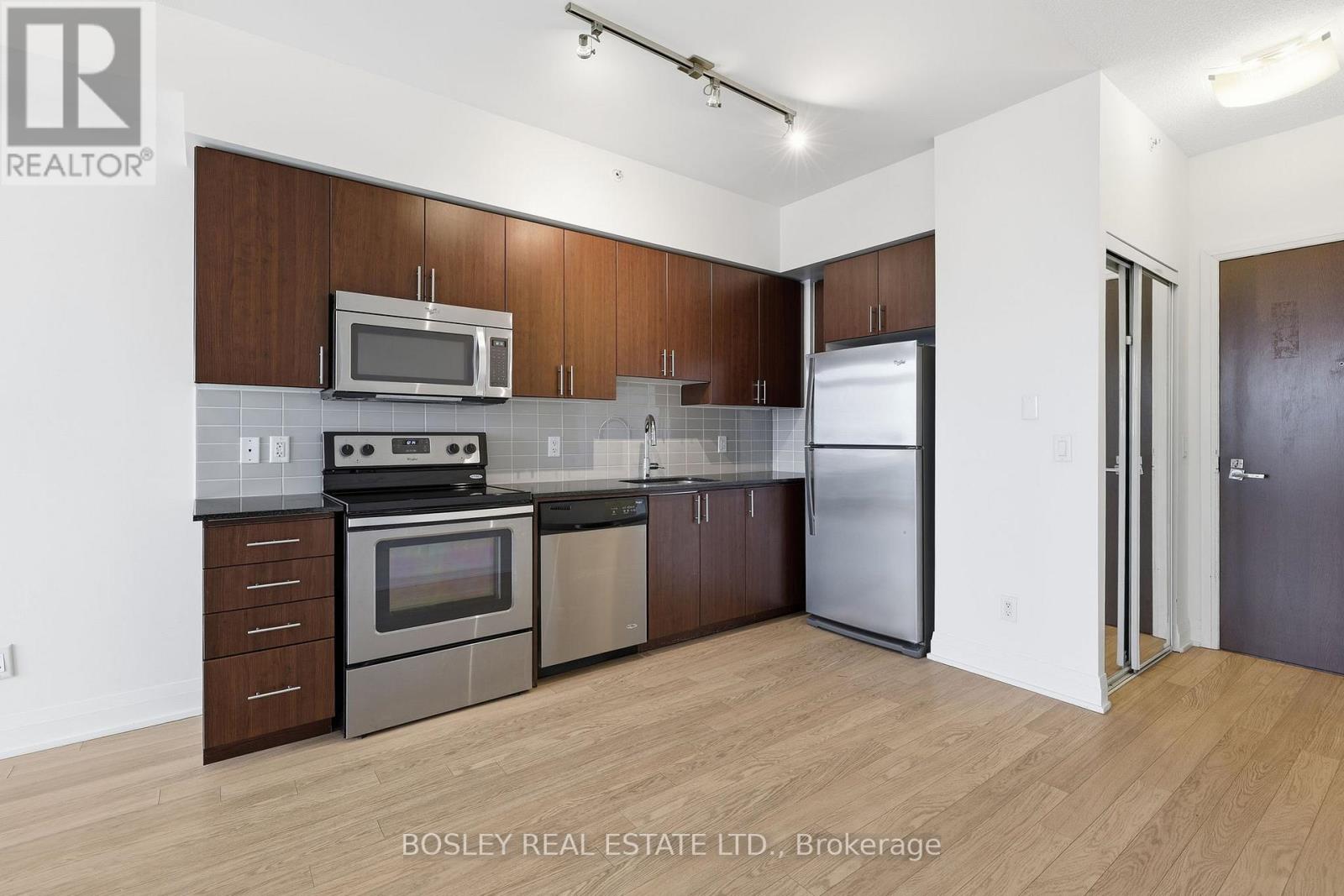 1509 - 75 North Park Road, Vaughan, Ontario  L4J 0H9 - Photo 8 - N12699070