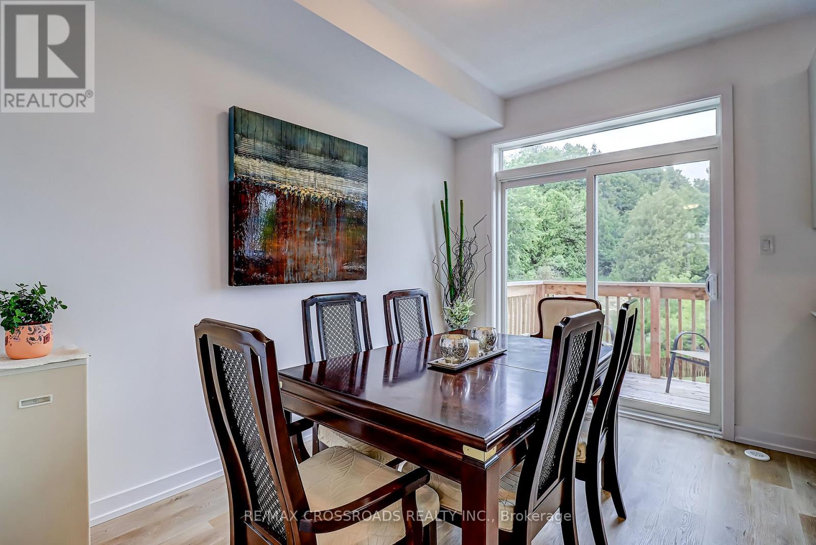 64 Lyall Stokes Circle, East Gwillimbury (Mt Albert), Ontario L0G 1M0 - Photo 6 - N12699134