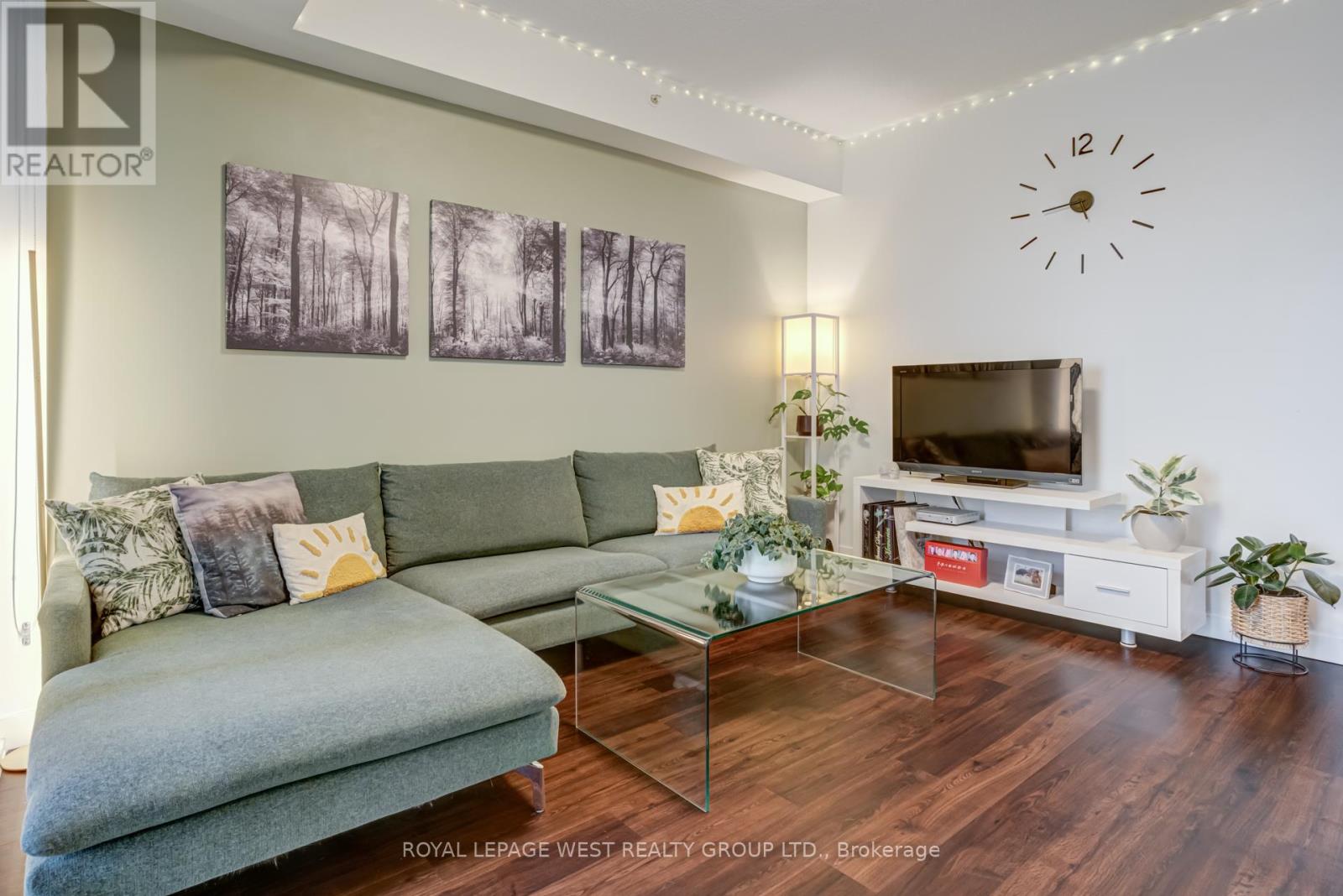 1002 - 2087 Fairview Street, Burlington, Ontario  L7R 0E5 - Photo 8 - W12699056