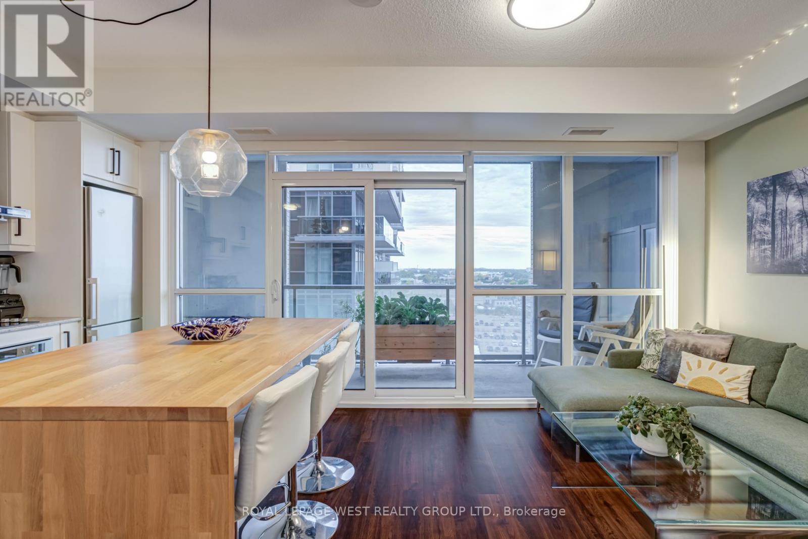 1002 - 2087 Fairview Street, Burlington, Ontario  L7R 0E5 - Photo 9 - W12699056