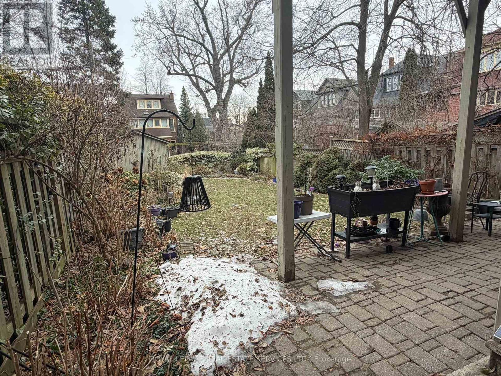 Main - 187 Geoffrey Street, Toronto, Ontario  M6R 1P6 - Photo 17 - W12699094