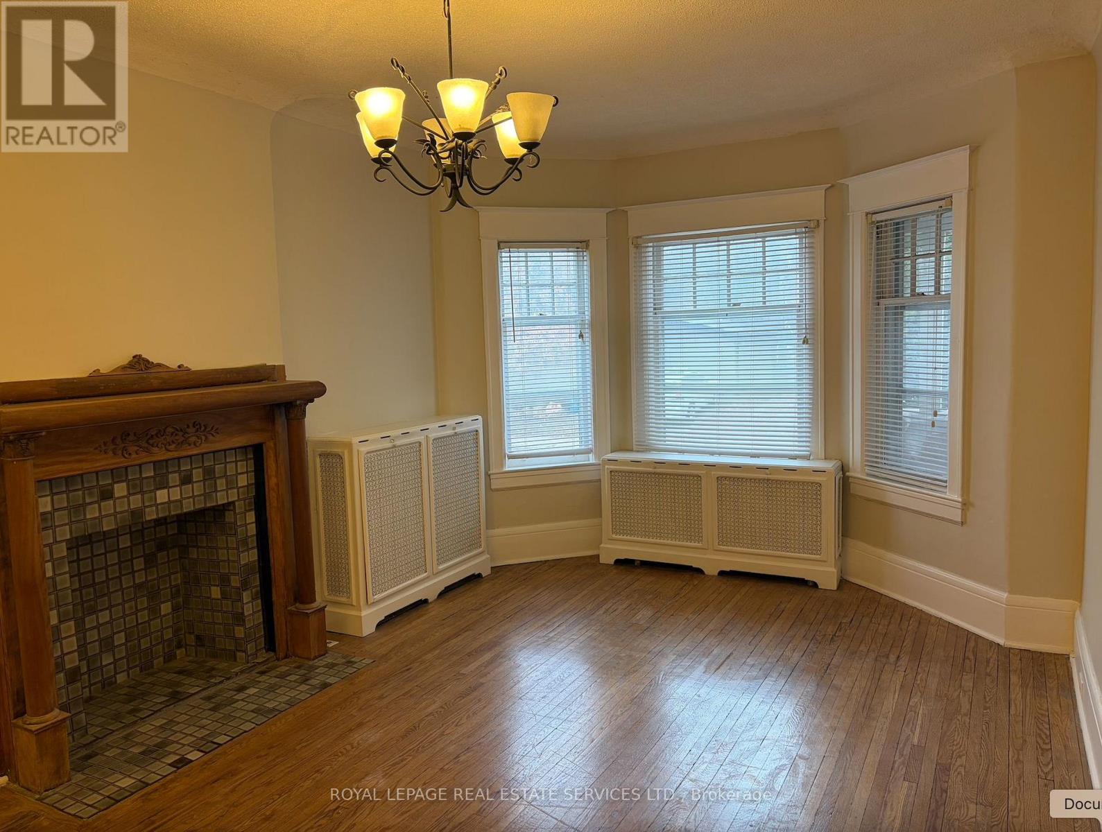 Main - 187 Geoffrey Street, Toronto, Ontario  M6R 1P6 - Photo 6 - W12699094