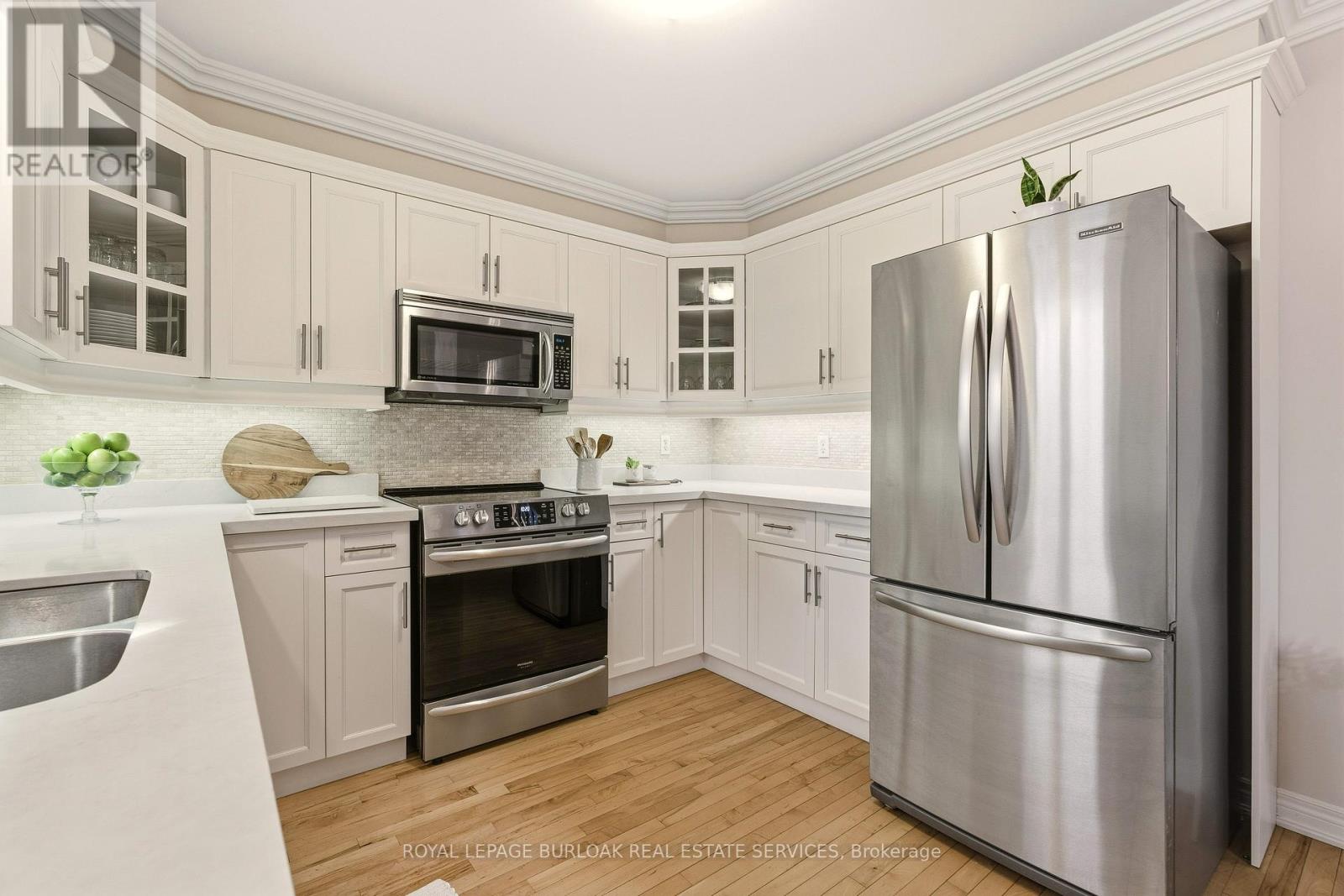 5205 Brada Crescent, Burlington, Ontario  L7L 6W4 - Photo 13 - W12699112