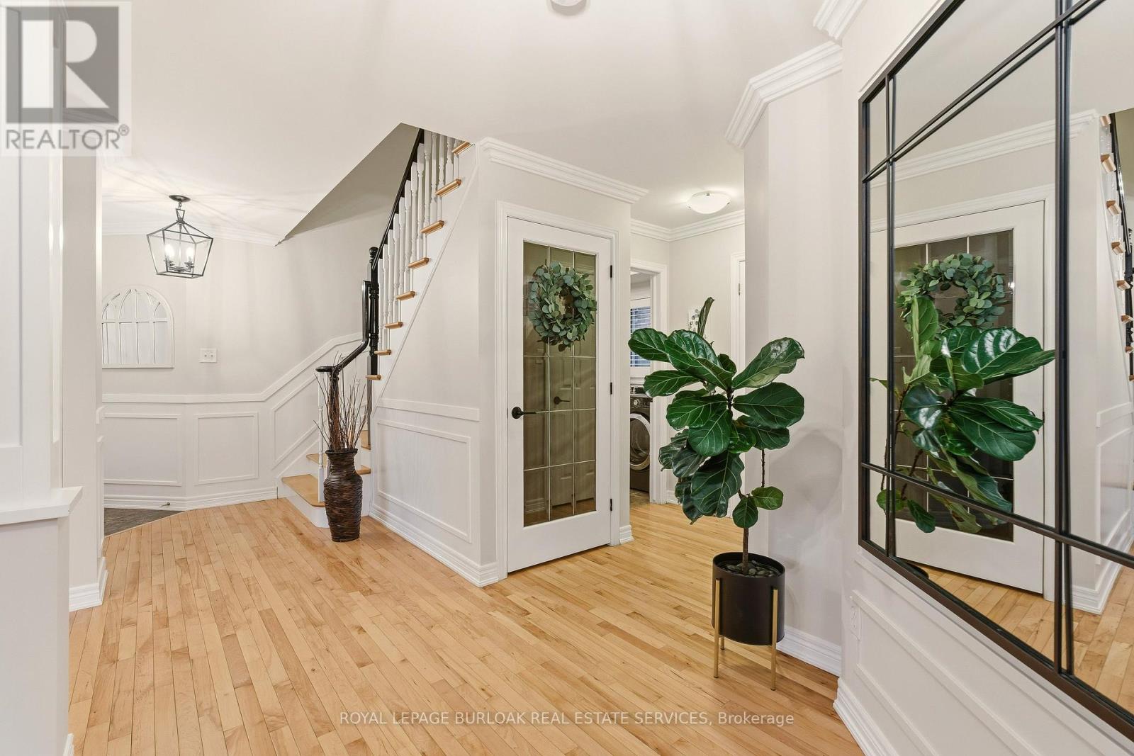 5205 Brada Crescent, Burlington, Ontario  L7L 6W4 - Photo 8 - W12699112