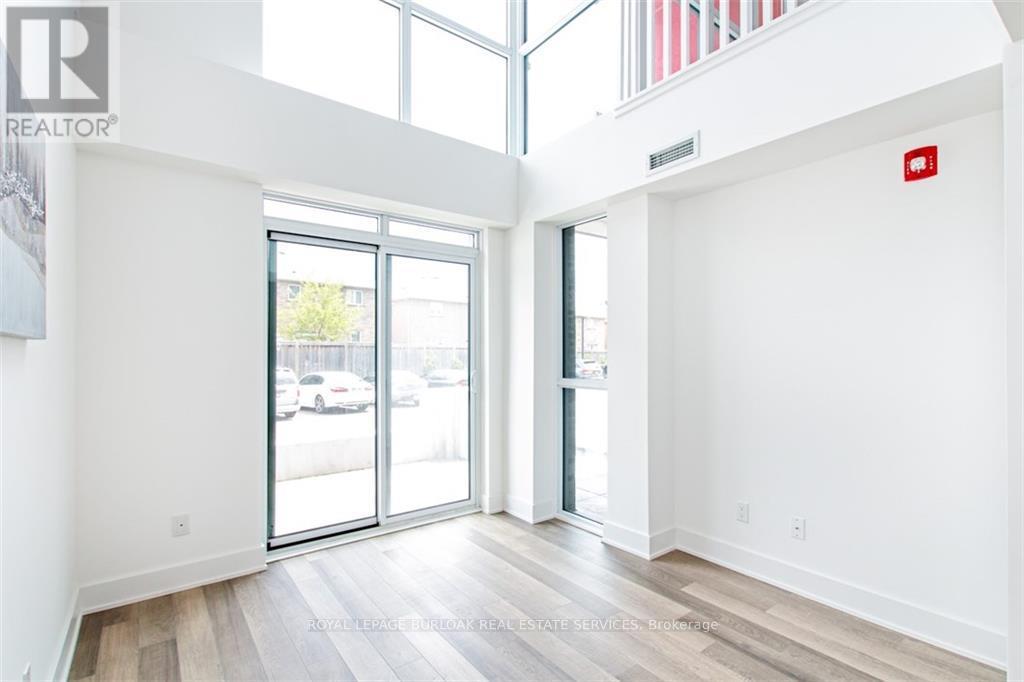 C216 - 5260 Dundas Street, Burlington (Orchard), Ontario  L7L 0J7 - Photo 8 - W12699128