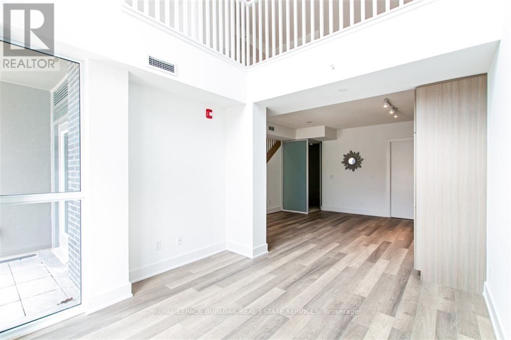 C216 - 5260 Dundas Street, Burlington (Orchard), Ontario  L7L 0J7 - Photo 9 - W12699128