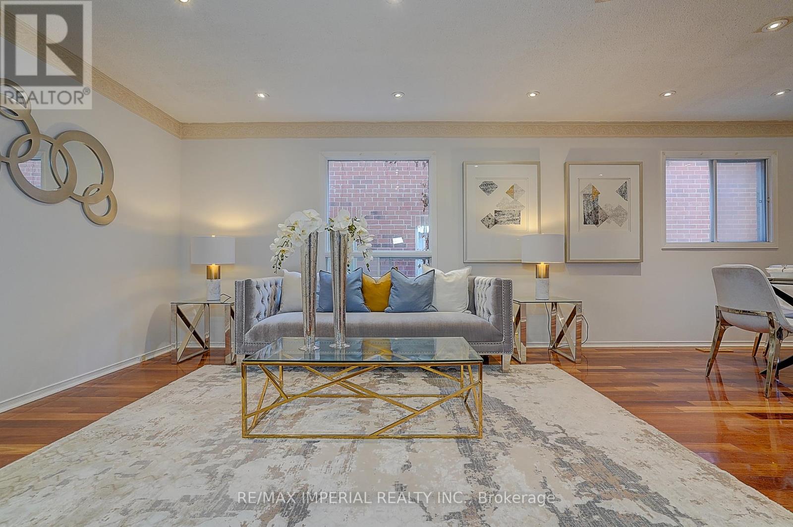 5633 Haddon Hall Road, Mississauga, Ontario  L5M 5G3 - Photo 11 - W12699136