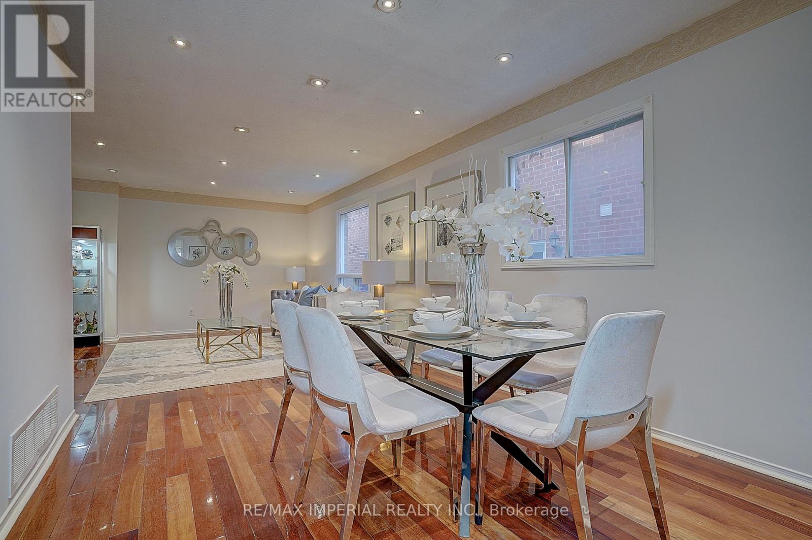 5633 Haddon Hall Road, Mississauga, Ontario  L5M 5G3 - Photo 14 - W12699136