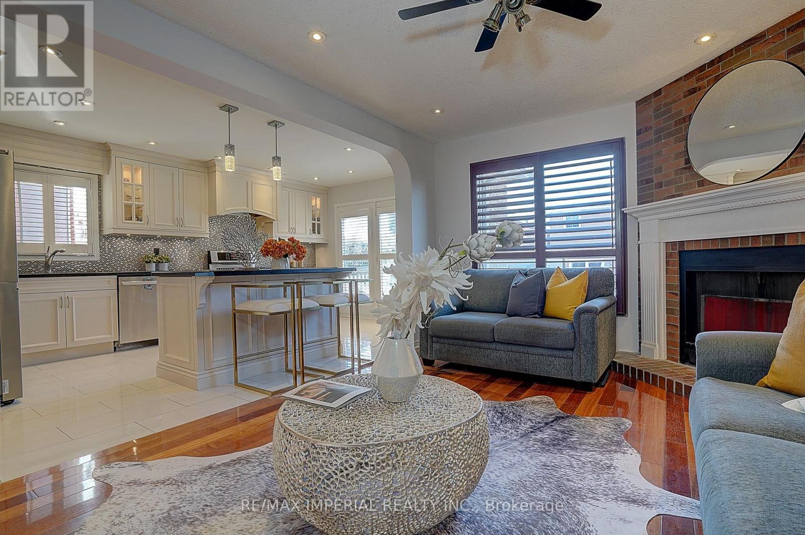 5633 Haddon Hall Road, Mississauga, Ontario  L5M 5G3 - Photo 16 - W12699136