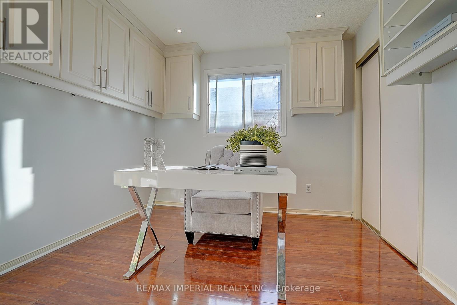 5633 Haddon Hall Road, Mississauga, Ontario  L5M 5G3 - Photo 31 - W12699136