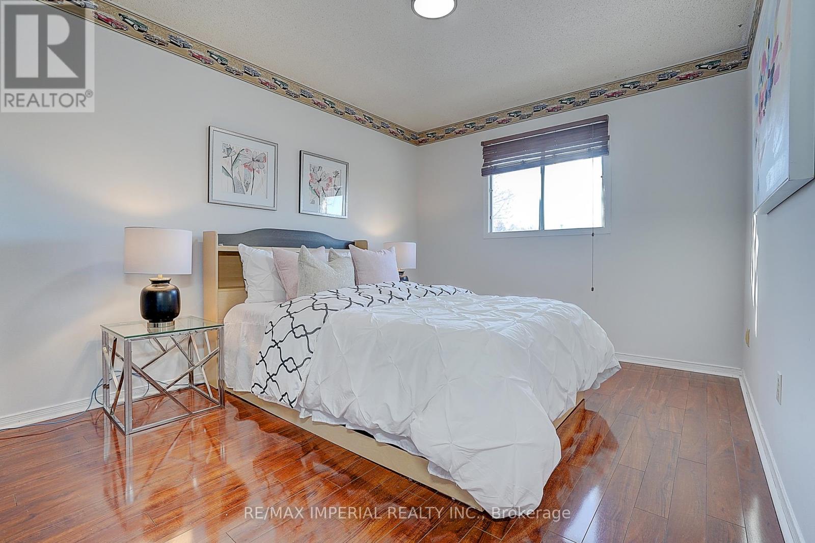 5633 Haddon Hall Road, Mississauga, Ontario  L5M 5G3 - Photo 34 - W12699136