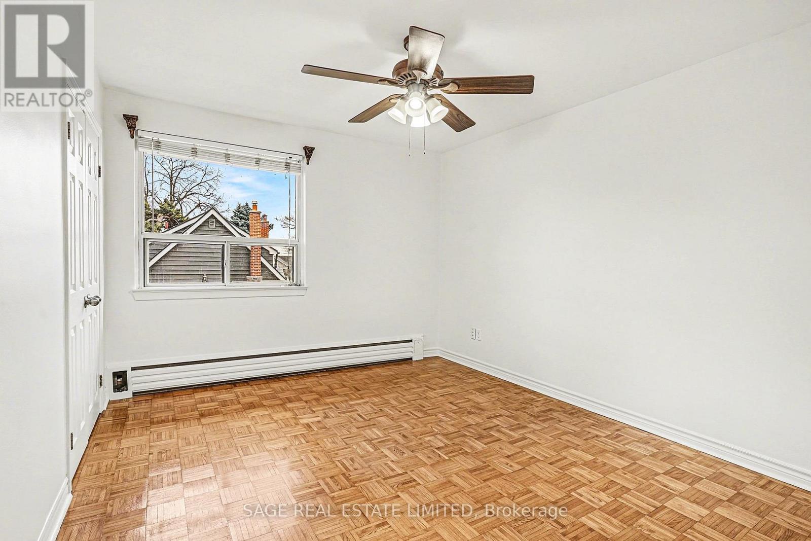 Upper - 1 Forty First Street, Toronto, Ontario  M8W 3N4 - Photo 6 - W12699186