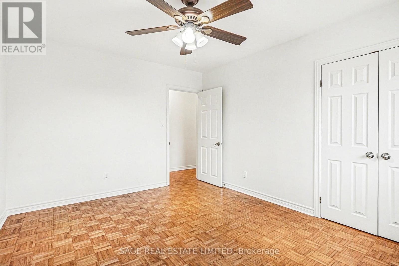 Upper - 1 Forty First Street, Toronto, Ontario  M8W 3N4 - Photo 7 - W12699186